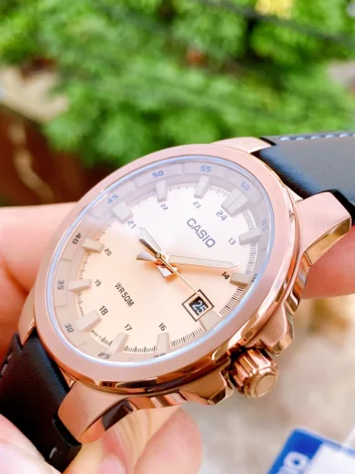Ceas quartz Casio Collection MTP-E173RL-5A, carcasa otel inoxidabil, bratara Naturalnaya piele